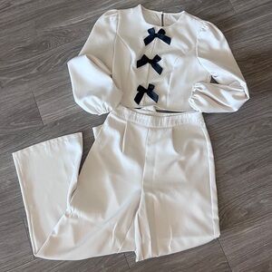 Matching Bow Set